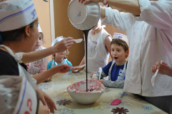 קייטנות פסח לילדים, קייטנת שף ג'וניור, אטרקציות לילדים בפסח, פעילות פסח לילדים